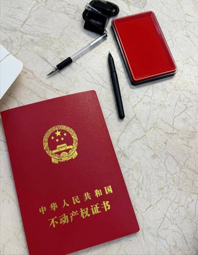 附近做证电话有哪些:传统黄页 vs 线上认证平台,谁更胜一筹?